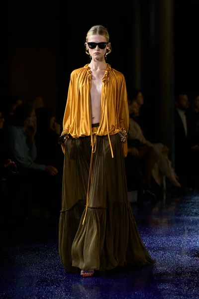Look 26